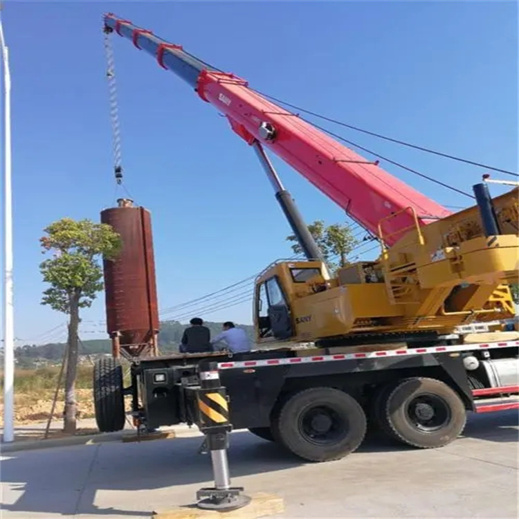 仙游县吊车租赁作业时的保养和维护