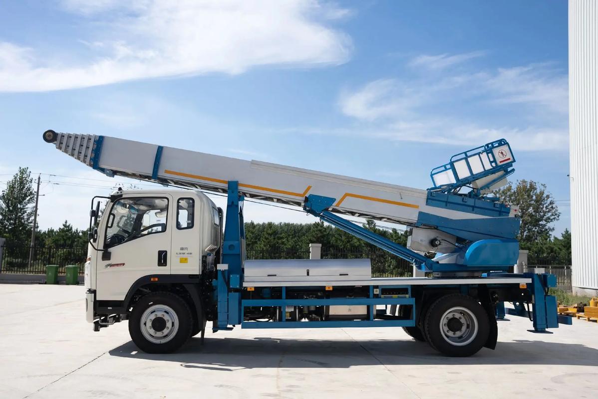 仙游县云梯上料车租赁费用