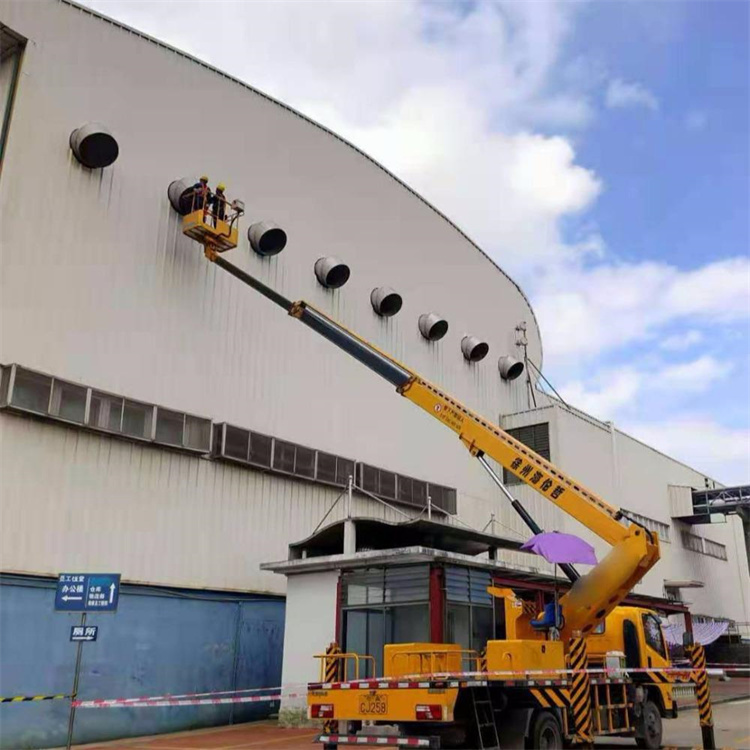 仙游县高空作业车出租服务：专业广告牌安装解决方案