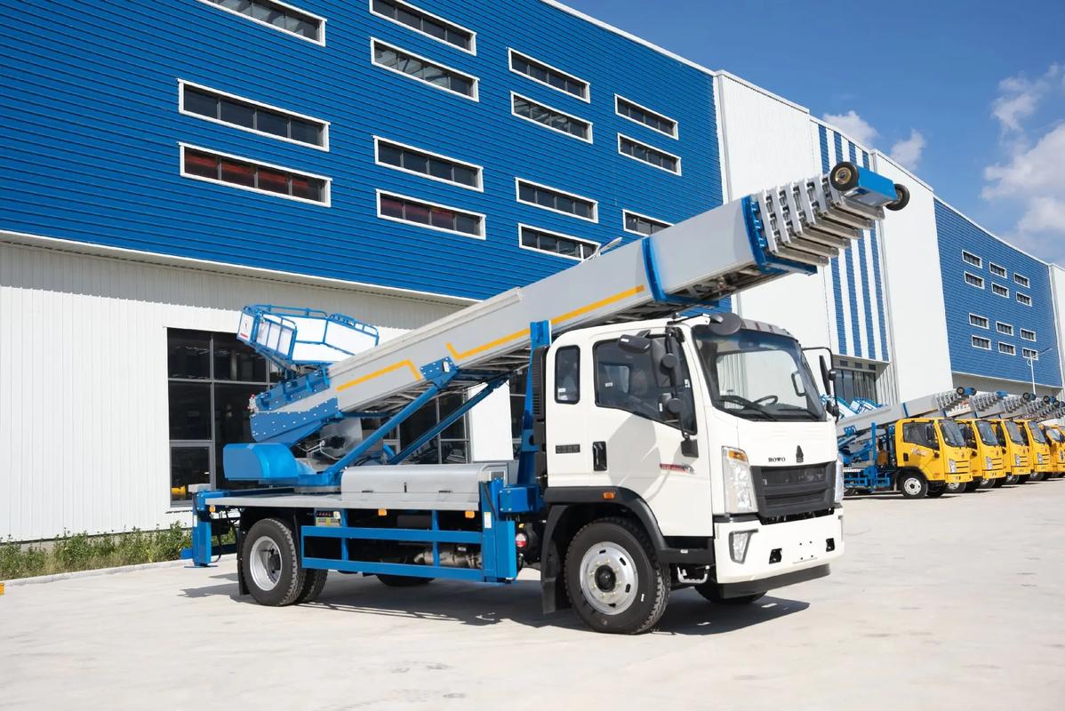 仙游县出租云梯车高空作业车 建筑垃圾搬运